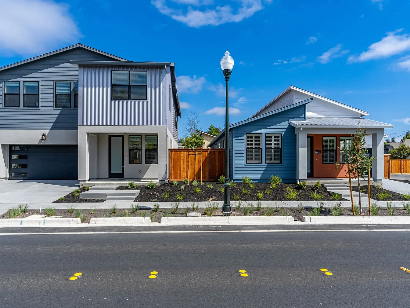 655f896f1b7b2b18185c92fc099d02a2-cc_ft_1344 3bed 2bath house available for rent