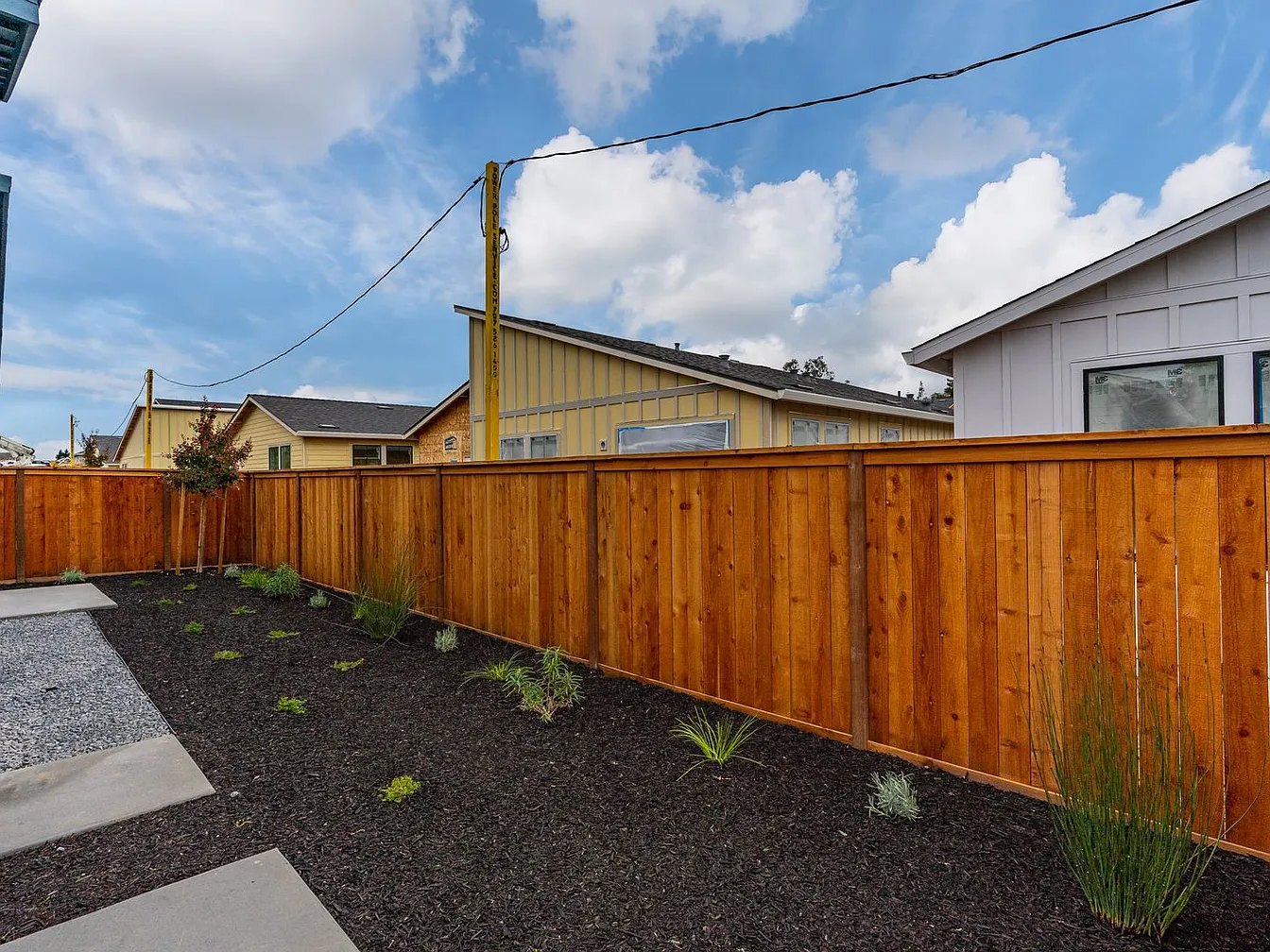 908bcc34540e2ea9185b3d32502a4842-cc_ft_1344 3bed 2bath house available for rent